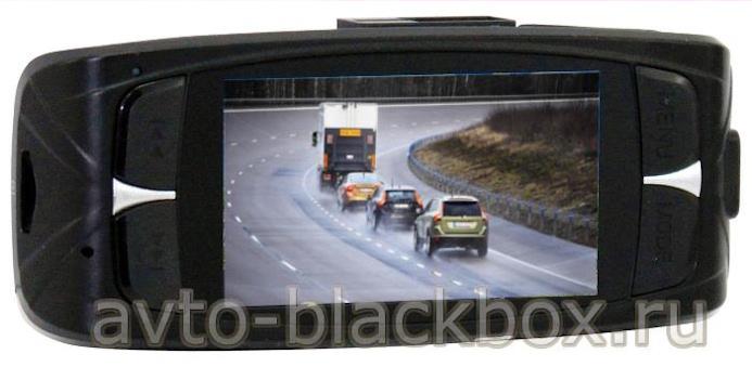  Автомобильноый регистратор DOD LS300W оснащен цветным дисплеем