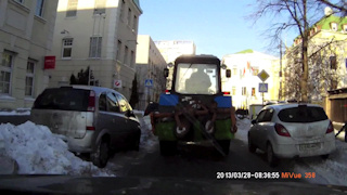 Так Вы увидите этот же видеоролик на встроенном дисплее видеорегистратора