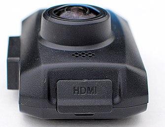 HDMI вход на боковой панели видеорегистратора Neoline Ringo 
