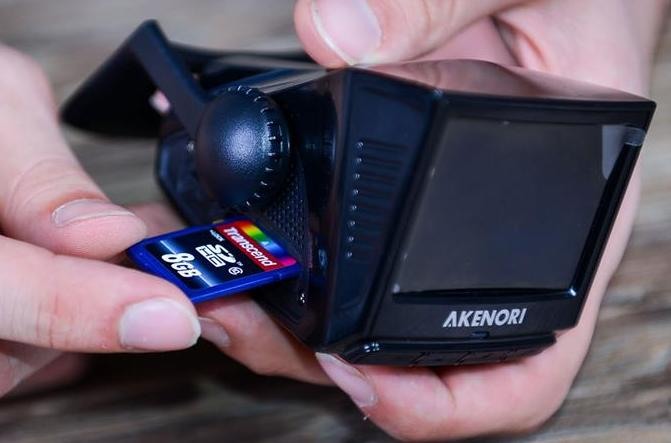 Автомобильный регистратор Akenori 1080 X - размеры соответствуют заявленным