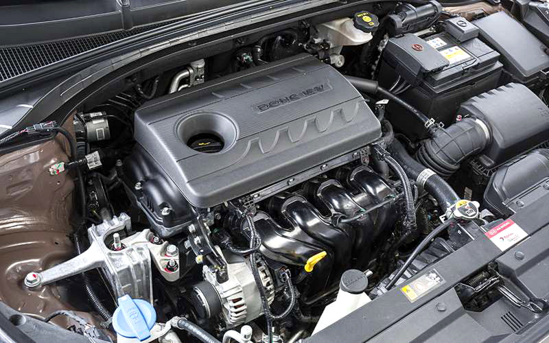 The 1.6 MPI petrol engine is the best choice for