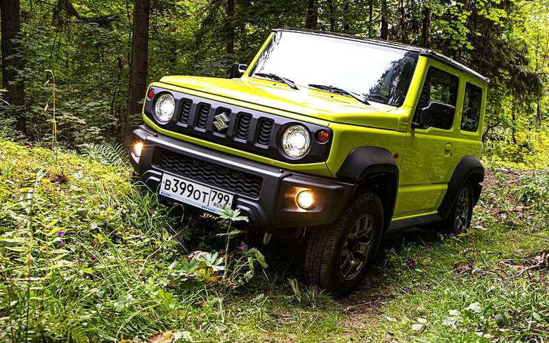 Meet autumn with the Suzuki Jimny SUV